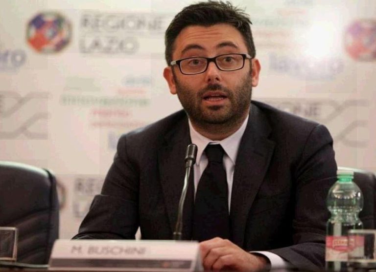 “Caso assunzioni”, si dimette Mauro Buschini dalla presidenza del Consiglio regionale del Lazio: “Il mio operato è stato corretto”