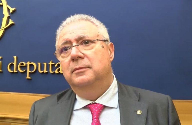 Coronavirus, nel Lazio su 46mila medici solamente 3 sono “no vax”