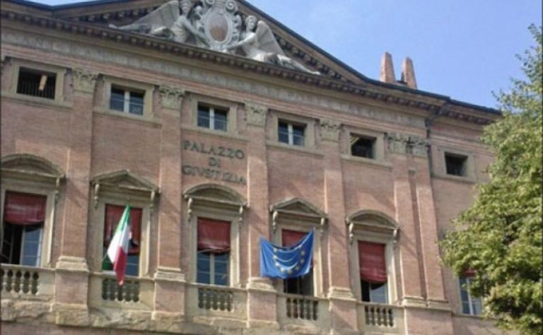 Bologna, indagato giornalista dopo aver chiesto un’intervista ad un giudice: la posizione di Michele Leoni è stata archiviata