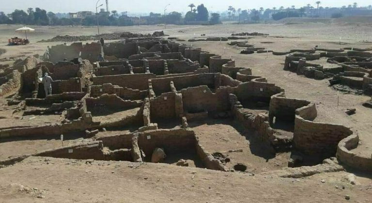 Egitto, eccezionale ritrovamento della “città d’oro perduta” risalente a tremila anni fa nei pressi di Luxor