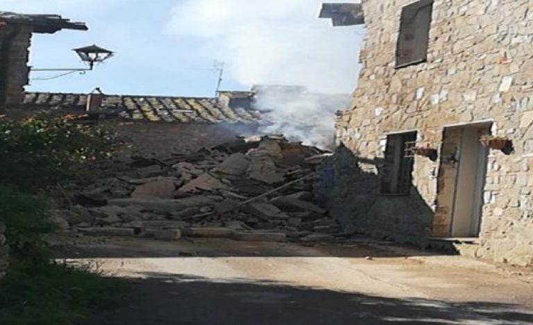 Greve in Chianti (Firenze), esplosione in una casa: si cercano due persone