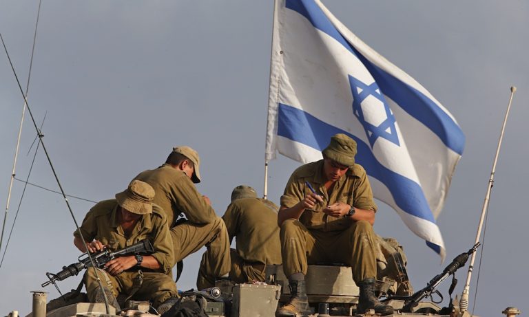 Israele chiama i riservisti e si prepara ad una guerra più estesa contro Hamas