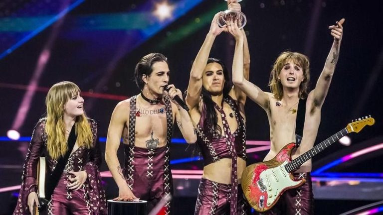 Musica, i Maneskin trionfano all’Eurovision Song Contest con “Zitti e buoni”
