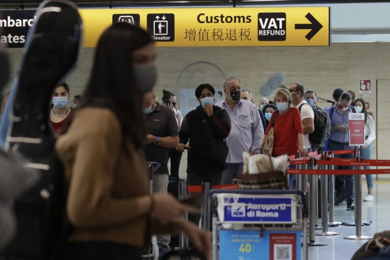 Aeroporto di Fiumicino, in aumento il movimento di turisti stranieri in arrivo