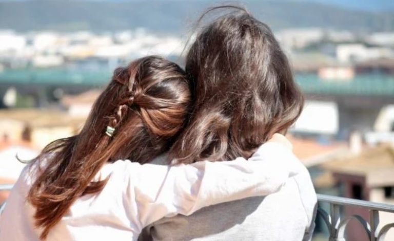 Effetto Covid: nel 2020 su 249mila donne che hanno perso il lavoro 96mila sono mamme con figli minori