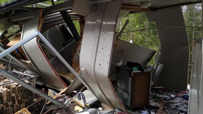 Lamon di Sovramonte Apordino (Belluno): esplode bombola del gas in casa: ferite due donne