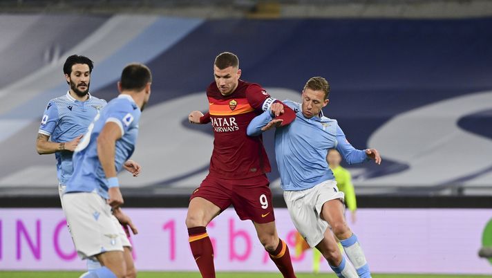 Calcio, stasera il Derby: per la Lazio è in palio un posto in Champions League