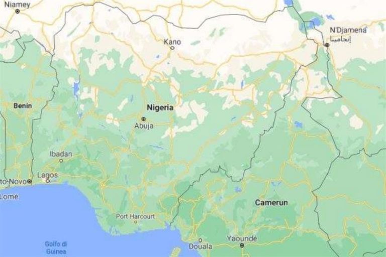 Nigeria, affonda una nave passeggeri: 156 persone disperse