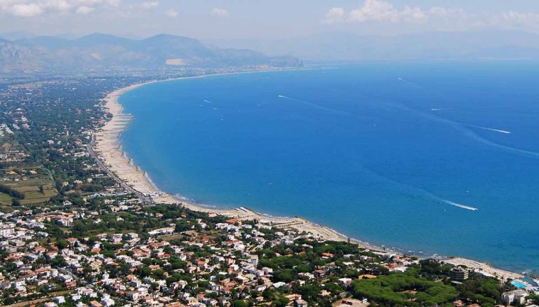 Tragedia a San Felice Circeo (Latina), 73enne riceve lo sfratto e si uccide con un colpo di pistola