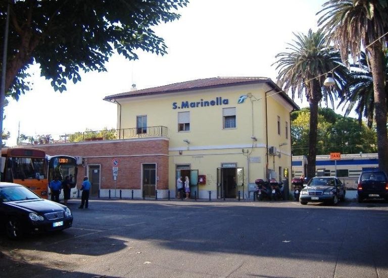 La stazione ferroviaria di Santa Marinella diventerà una fermata della Metro di Roma