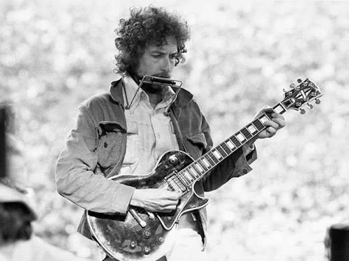 Musica, il premio Nobel Bob Dylan spegne 80 candeline: il padre spirituale della canzone d’autore