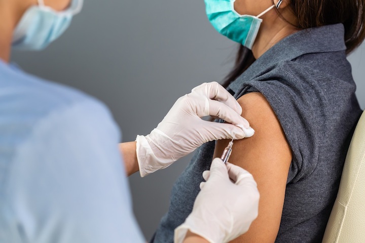 Covid, in Italia somministrate oltre 111,5 milioni di dosi di vaccino