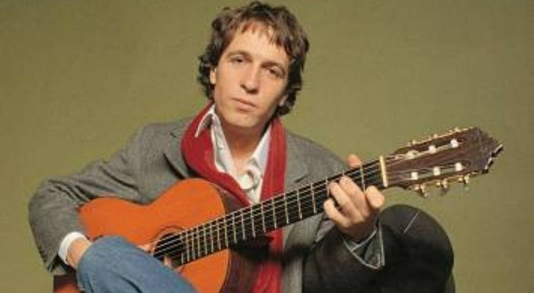 Musica, quarant’anni fa la morte sulla Nomentana del cantautore Rino Gaetano in un tragico incidente stradale