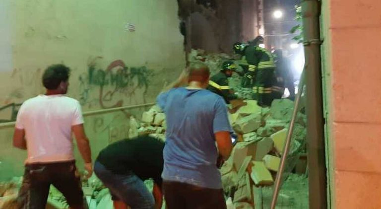 Barletta: crolla una palazzina per una fuga di gas. Tre persone ferite