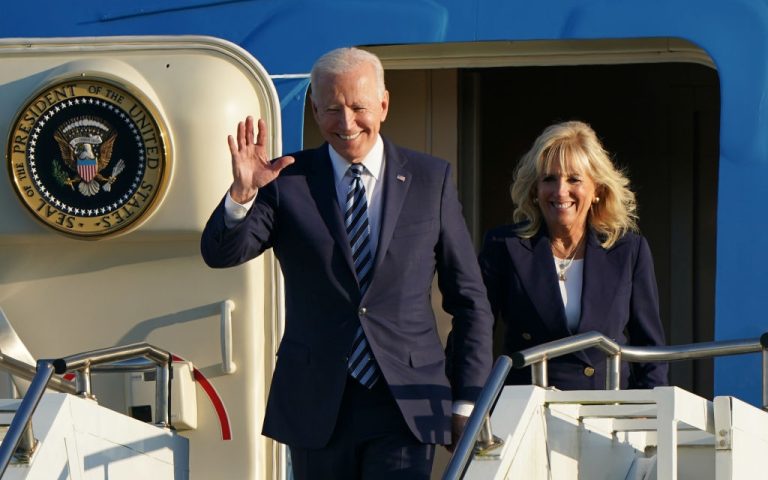 Il presidente Usa Biden è arrivato in Europa: “L’America è tornata e le democrazie sono unite per affrontare le sfide del futuro”