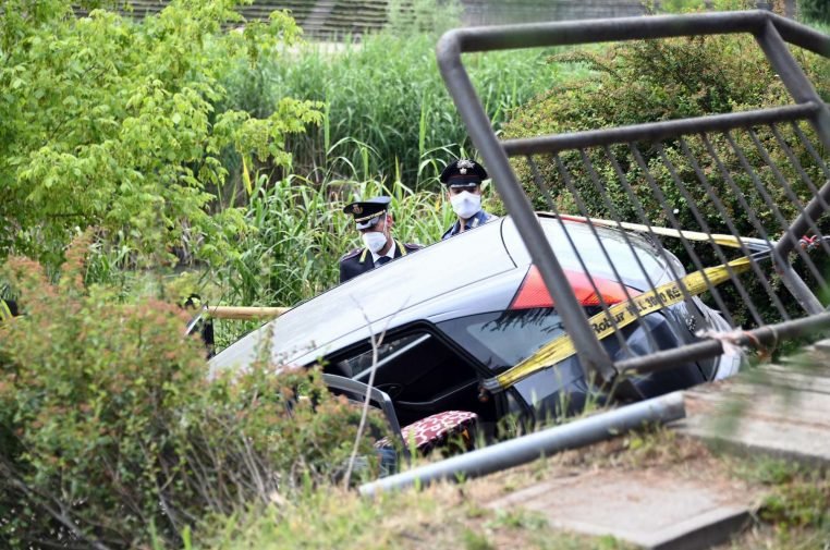 Milano, guidava un’auto posta sotto sequestro e con la patente revocata il 72 enne che ieri ha investito un bambino di tre anni nel Parco Lago di Paderno Dugnano