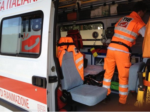 Vercelli, lite in casa: grave un 45enne dopo una caduta da 12 metri