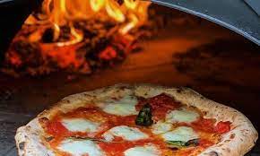 E’ boom di acquisti dei forni per fare la pizza a casa