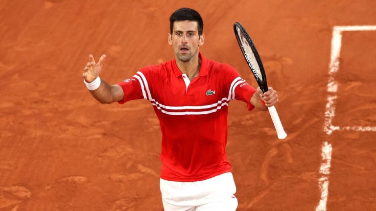 Tennis, al Roland Garros di Parigi Djokovic supera Nadal: è la sua quinta finale