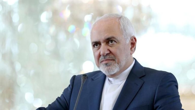 Iran, sul nucleare parla il ministro degli Esteri Zarif: “Teheran rispetta l’accordo. Basta leggere il paragrafo 36”