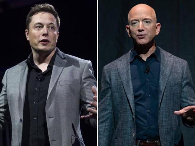 Usa, Jeff Bezos nello spazio prima del “rivale” Elon Musk