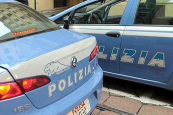 Tivoli (Roma), litiga con la compagna e poi aggredisce gli agenti: arrestato un 26enne