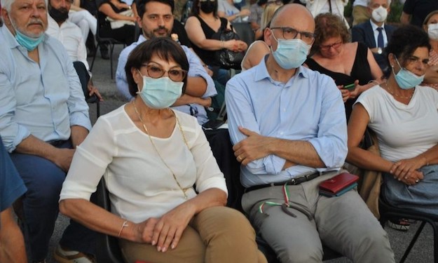 Napoli, alla Festa dell’Unità, Enrico Letta lancia la sfida: “Nel 2023 il governo lo facciamo noi”