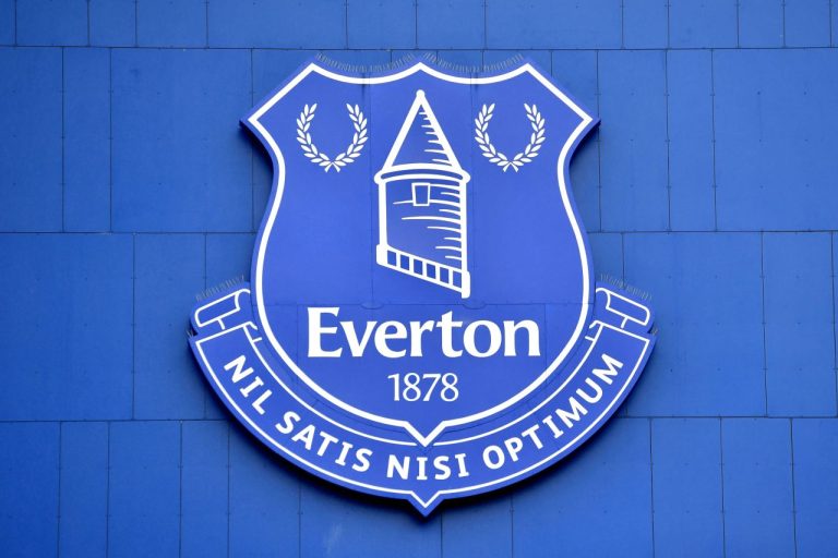 Premier League: arrestato un calciatore dell’Everton per abusi sessuali su minori