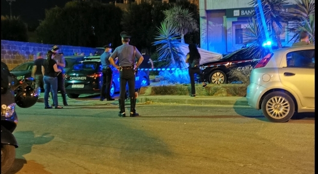 Lecce, 69enne ucciso mentre prelevava al bancomat