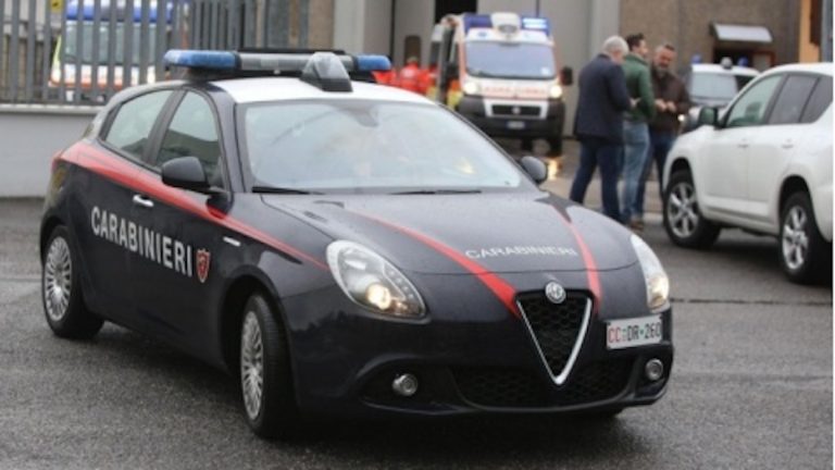 Campania, vasta operazione dei carabinieri contro la camorra: 22 persone in carcere