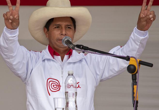 Perù, Pedro Castillo è stato proclamato vincitore delle elezioni presidenziali