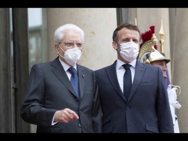 Parigi, vertice tra il presidente Mattarella e Macron all’Eliseo