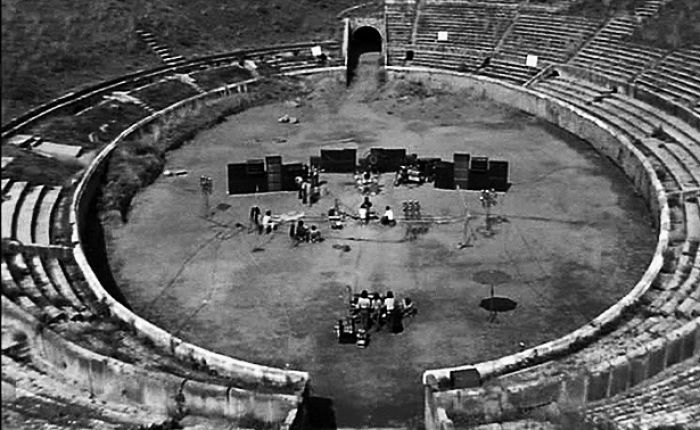 Musica, cinquant’anni fa lo storico concerto senza pubblico dei Pink Floyd all’anfiteatro di Pompei