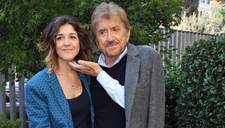 Carlotta Proietti: “Raggi dà a Scanzi e Travaglio il teatro intitolato a mio padre? ‘Non è vero, è una notizia falsa”