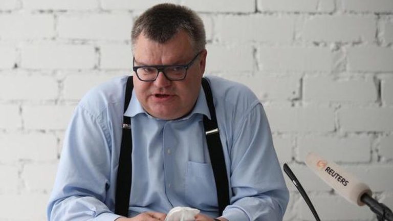 Bielorussia, la Corte Suprema ha condannato a 14 anni di carcere l’ex candidato presidenziale Viktor Barariko