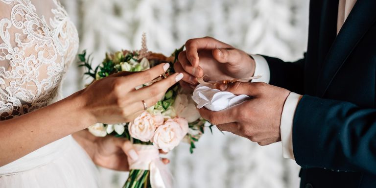 Tavarnella Val di Pesa (Firenze), focolaio Covid dopo un matrimonio: 20 casi positivi