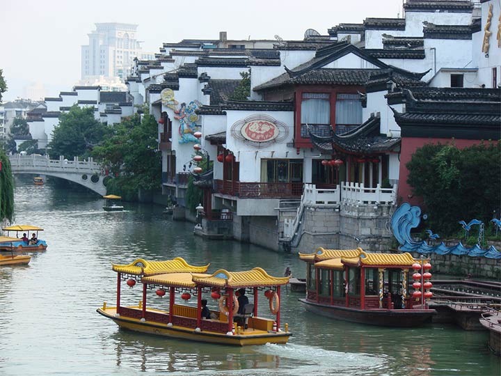 Covid, in Cina segnalati 49 contagi. Preoccupa il cluster a Nachino