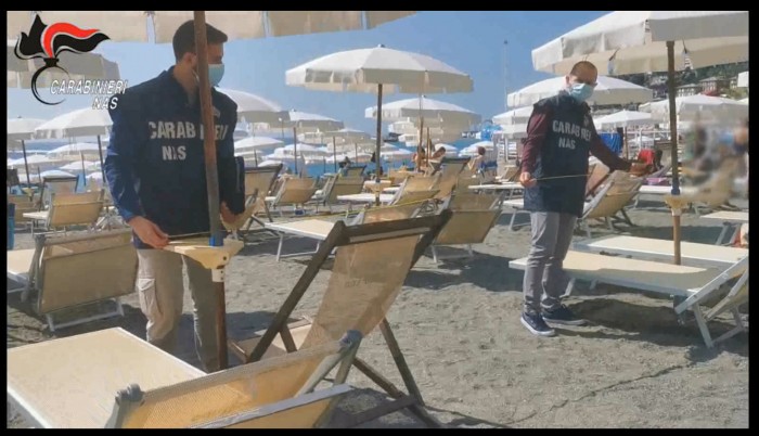 Stabilimenti balneari, controlli dei Nas: Uno su tre non è in regola
