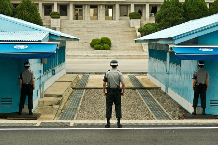La Corea del Nord ha risposto per la prima volta alle chiamate della Corea del Sud, riattivando ufficialmente la ‘linea rossa’ di comunicazione militare diretta