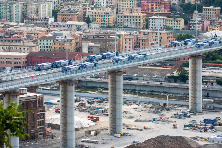 Il governatore Toti: “Ponte San Giorgio racchiude la tenacia dei liguri e la volontà di non dimenticare le 43 vittime che aspettano giustizia”