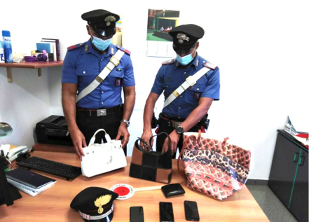 Occhio a cellulari e portafogli