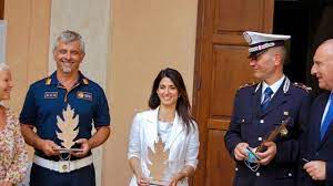 La sindaca Raggi premia il Corpo di Polizia Locale per le tematiche ambientali e sociali