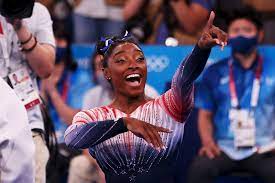 Olimpiadi, la star della ginnastica Simone Biles è tornata negli Usa