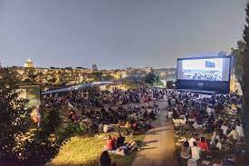 Trastevere: conclusa la rassegna  “Il Cinema in piazza”: nessun contagio