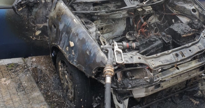 San Basilio, tre auto distrutte dalle fiamme nella notte