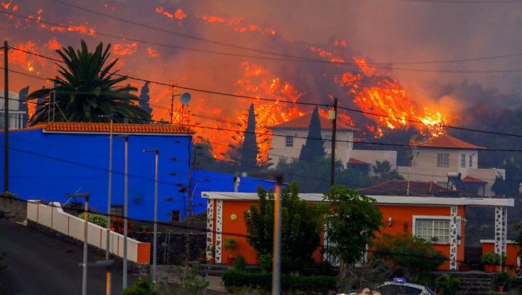 Canarie, le eruzioni hanno devastato 190 ettari di terreno e distrutte 402 case