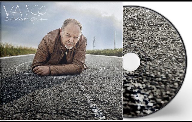 Musica, primo disco platino per “Siamo qui” di Vasco Rossi