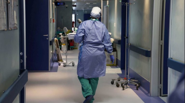 Il Tar della Sardegna ha detto no al reintegro nel posto lavoro di 173 operatori sanitari non vaccinati