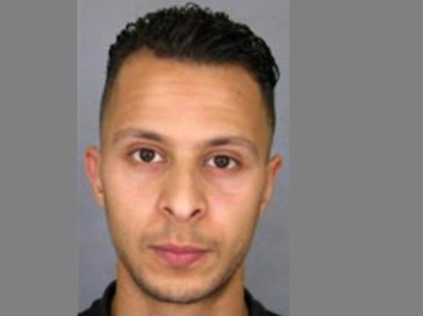 Francia, parla l’unico superstite dei terroristi del Bataclan: “Abbiamo attaccato la Francia, preso di mira la popolazione, ma non c’era niente di personale”