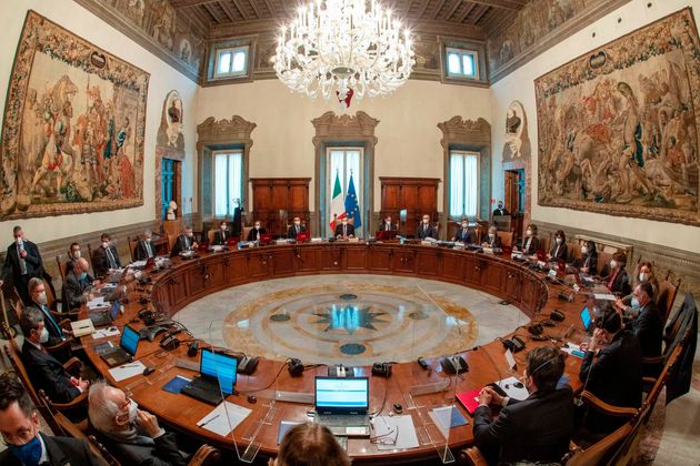 Ok dal Cdm sul Def: nel 2021 il Pil si attesterà al 6 per cento